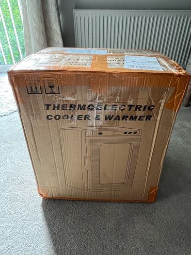 Mini fridge 25L