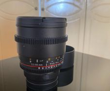 Samyang VDSLR 85mm T1.5