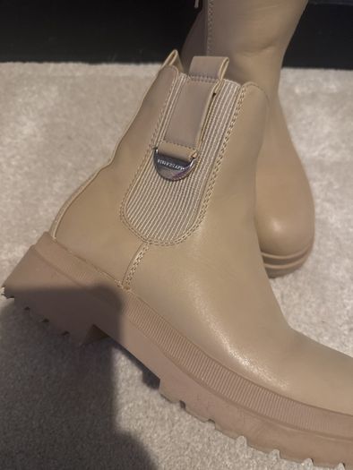 girls boots