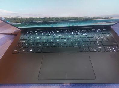 Dell xps 13  9365 , 2-in1 tablet/laptop Win11 - clean install