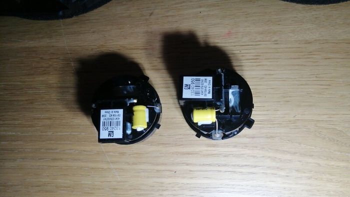 speakers for Opel Insignia in the Front door