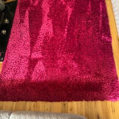Raspberry Pink Shaggy Rug