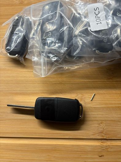 Shell For VW Car Key with blade for Beetle/Caddy/Eos/Golf/Jetta/Polo/Scirocco/Tiguan/Touran/UP Blank Car Keys Remote Flip 3 Buttons