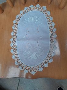 6 lace pieces