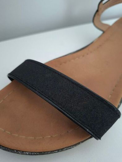 "R & BE" Ladies Black Shimmer Sandals
