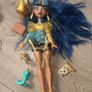 Monster high house with 5 dolls and all accessories Image 8