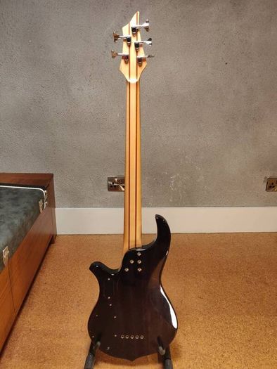 Traben Phoenix 5-String Bass + Original Traben Hard Case