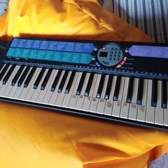 Yamaha Keyboard