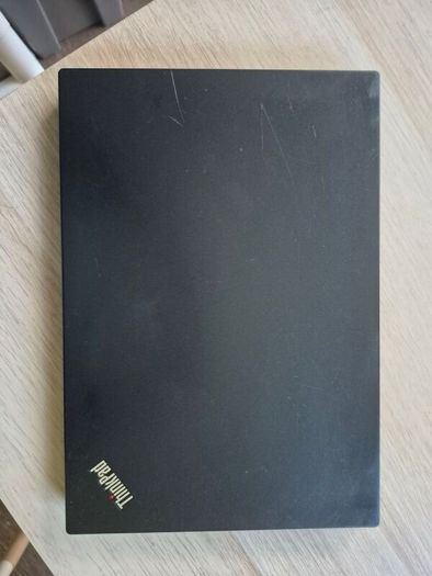 Lenovo Thinkpad T490,i5 8th gen,8gb, 256ssd, 14"FHD Screen, windows 11