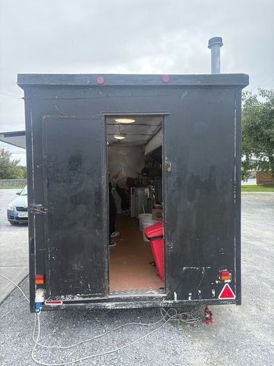 Food trailer with Pizza oven