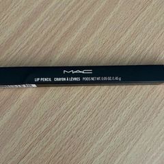 Mac lip liner - edge to edge