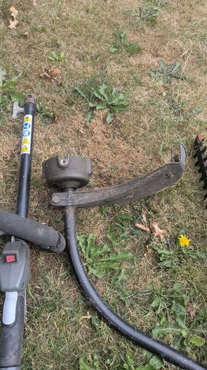 Ryobi 4 stock strimmer plus extention