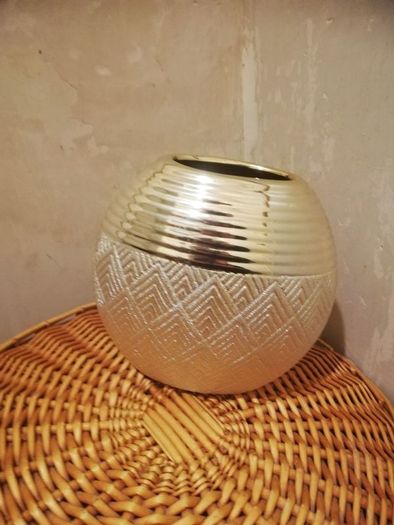 vase