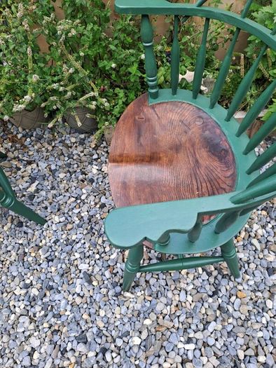 Sack back windsor chairs