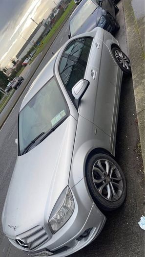 2009 Mercedes-Benz C200 2,300