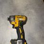 Dewalt DCF887 Impact Driver Image 8