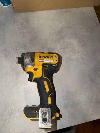 Dewalt DCF887 Impact Driver