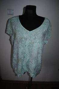 Nice top size UK18 EU46 Postage included