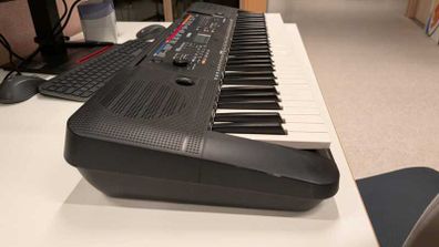 Piano Yamaha PSR E263