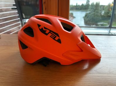 MET Echo MTB Cycling Helmet Size L Excellent Condition