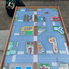 Train table and trains