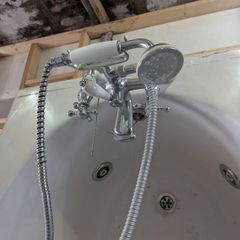 Jacuzzi bath