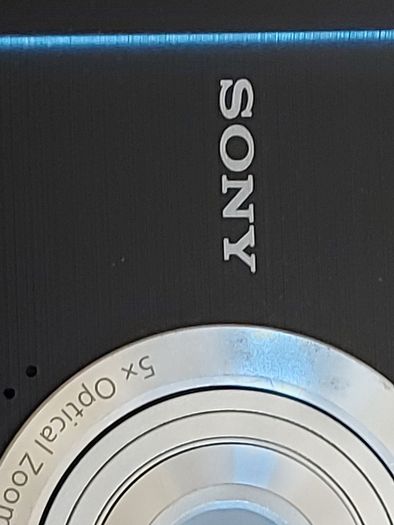 Sony Cyber-shot, Model DSC-W800, 20.1 Megapixels, 5 x optical Zoom, Battery Charged, Tested Fine, No Memory Card, Excellent Cosmetic Condition and working great