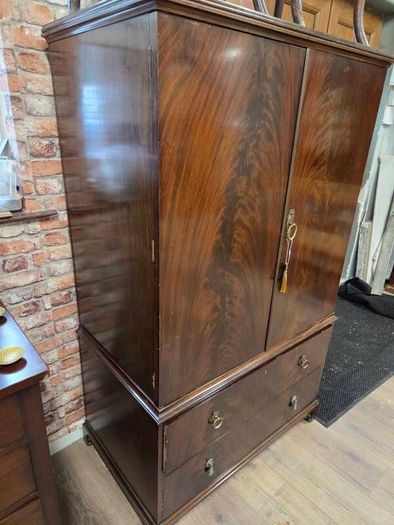 Antique Georgian-style Mahogany Linen Press