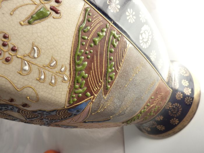 Large antique Kinkozan signed hand-painted Satsuma vases
