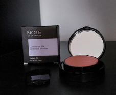 Luminous Silk Compact Blusher RRP 9 euro