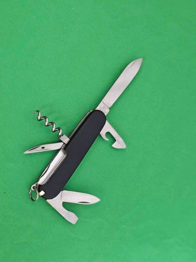 Vibtage Rare Collectable Discontinued Victorinox Mountain Bike Model without the kit 91mm Swiss Army Knife 1990s