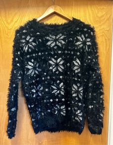 Super soft Fluffy black christmas jumper never worn