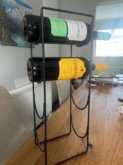 Wine rack - wall mountable