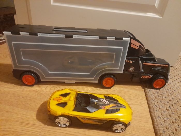Mickey mouse fire engine,, truck,hot wheel
