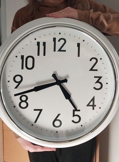 Huge Wall Clock