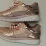 ladies gold colour runners Image 2