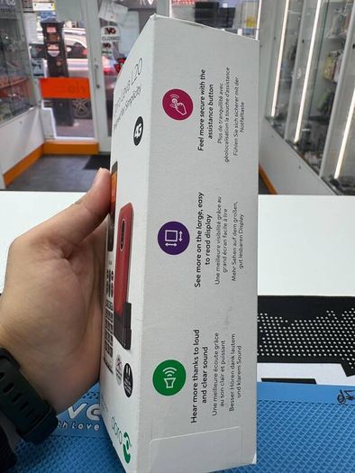Doro Leva L20 4G Flip Phone | Simple Easy Phone | Boxed | Senior Friendly