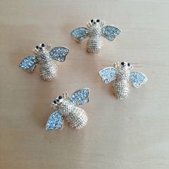 Bumble bee buttons