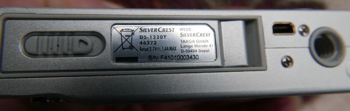 Digital Camera Silver Crest 12MP Digital Camera , touch screen 2GB CD card