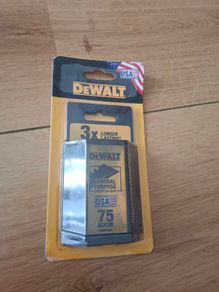 DEWALT DWHT11004 Induction Hardened Utility Blades (75-Pack)