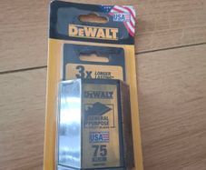 DEWALT DWHT11004 Induction Hardened Utility Blades (75-Pack)