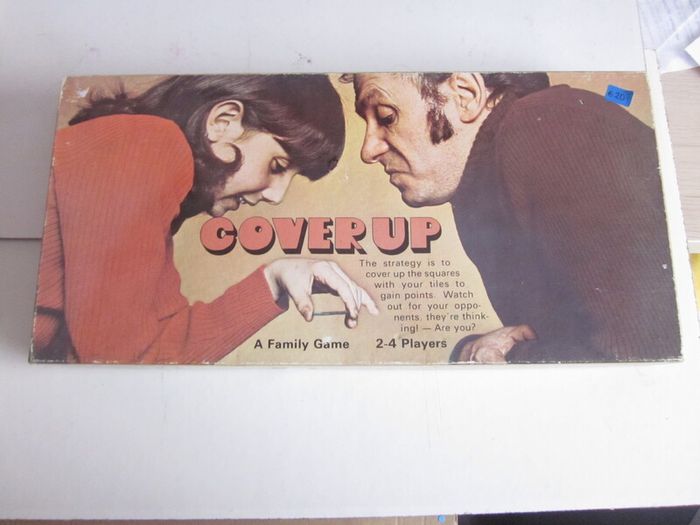 Vintage Cover Up Board Game 70's