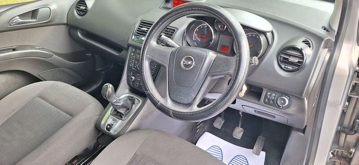 2011 Opel Meriva