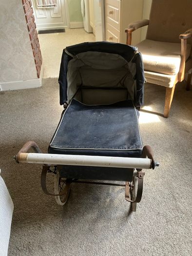 Vintage Dolls pram