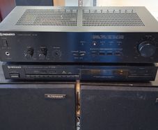 pioneer stereo amplifier and fm radio tuner