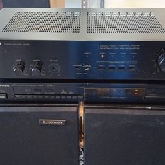 pioneer stereo amplifier and fm radio tuner