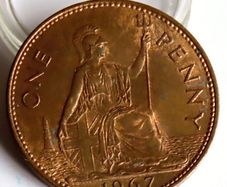 1967 Penny Elizabeth II bronze coin