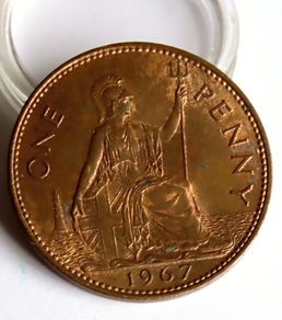 1967 Penny Elizabeth II bronze coin