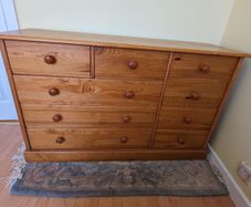 pine chest of drawers