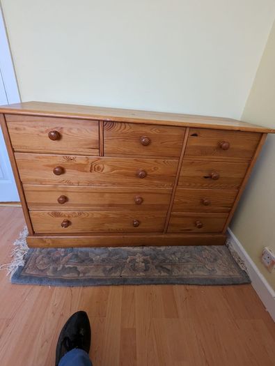 pine chest of drawers